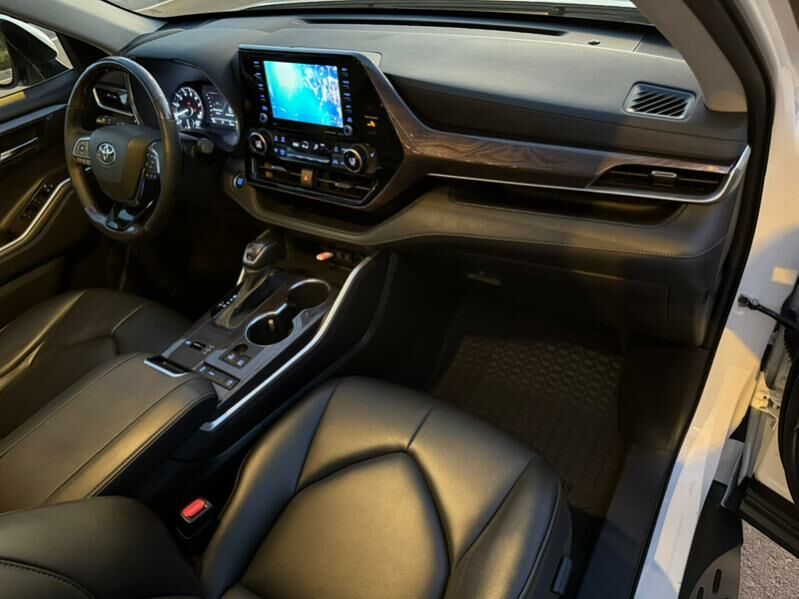 Toyota Highlander 2022 - 568 000 TMT - Ашхабад - img 6