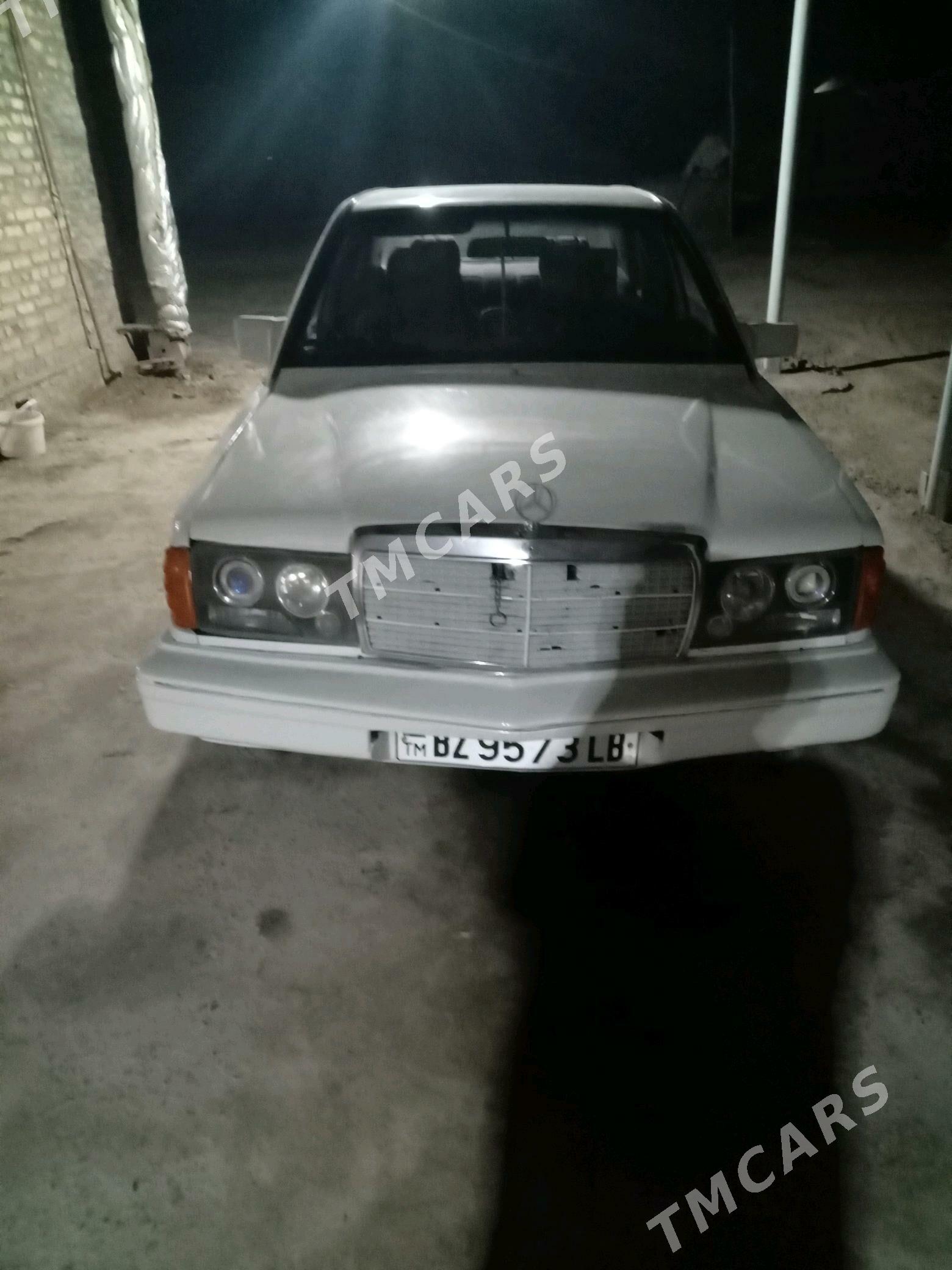 Mercedes-Benz 190E 1989 - 35 000 TMT - Саят - img 4