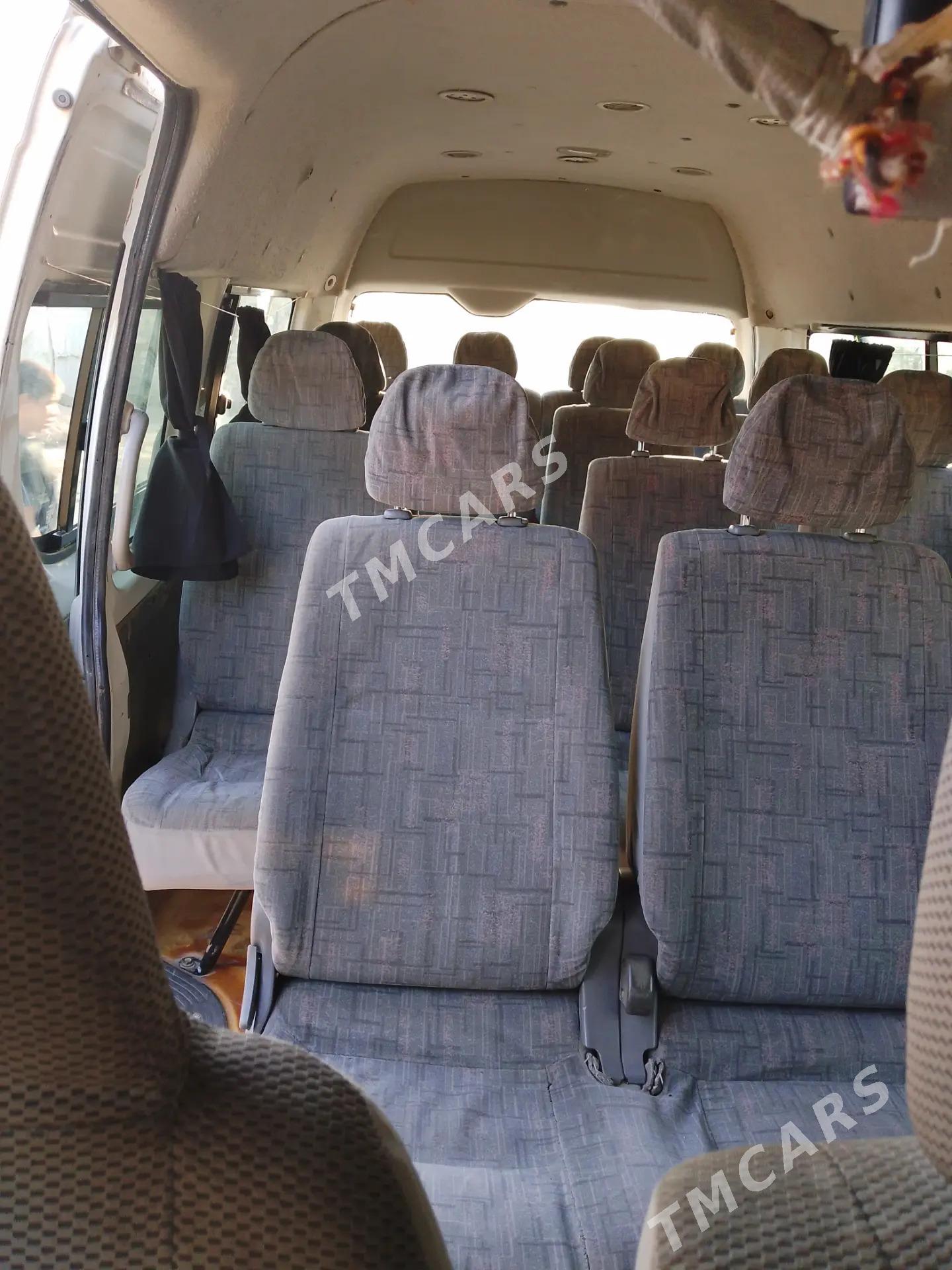 Toyota Hiace 2005 - 220 000 TMT - Balkanabat - img 5