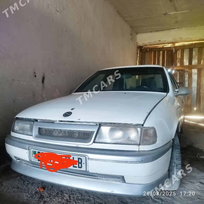 Opel Vectra 1990 - 20 000 TMT - Фарап - img 3
