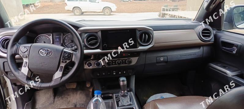 Toyota Tacoma Xtra 2018 - 400 000 TMT - етр. Туркменбаши - img 3