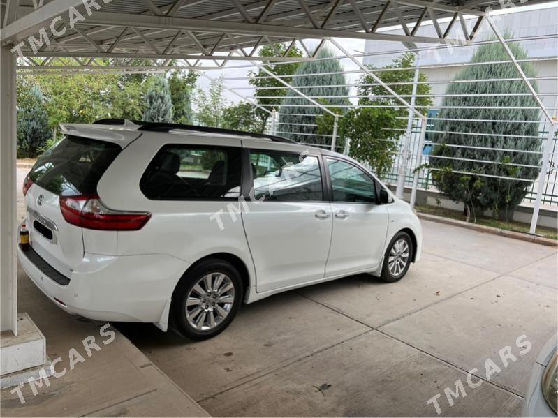 Toyota Sienna 2017 - 570 000 TMT - Aşgabat - img 8