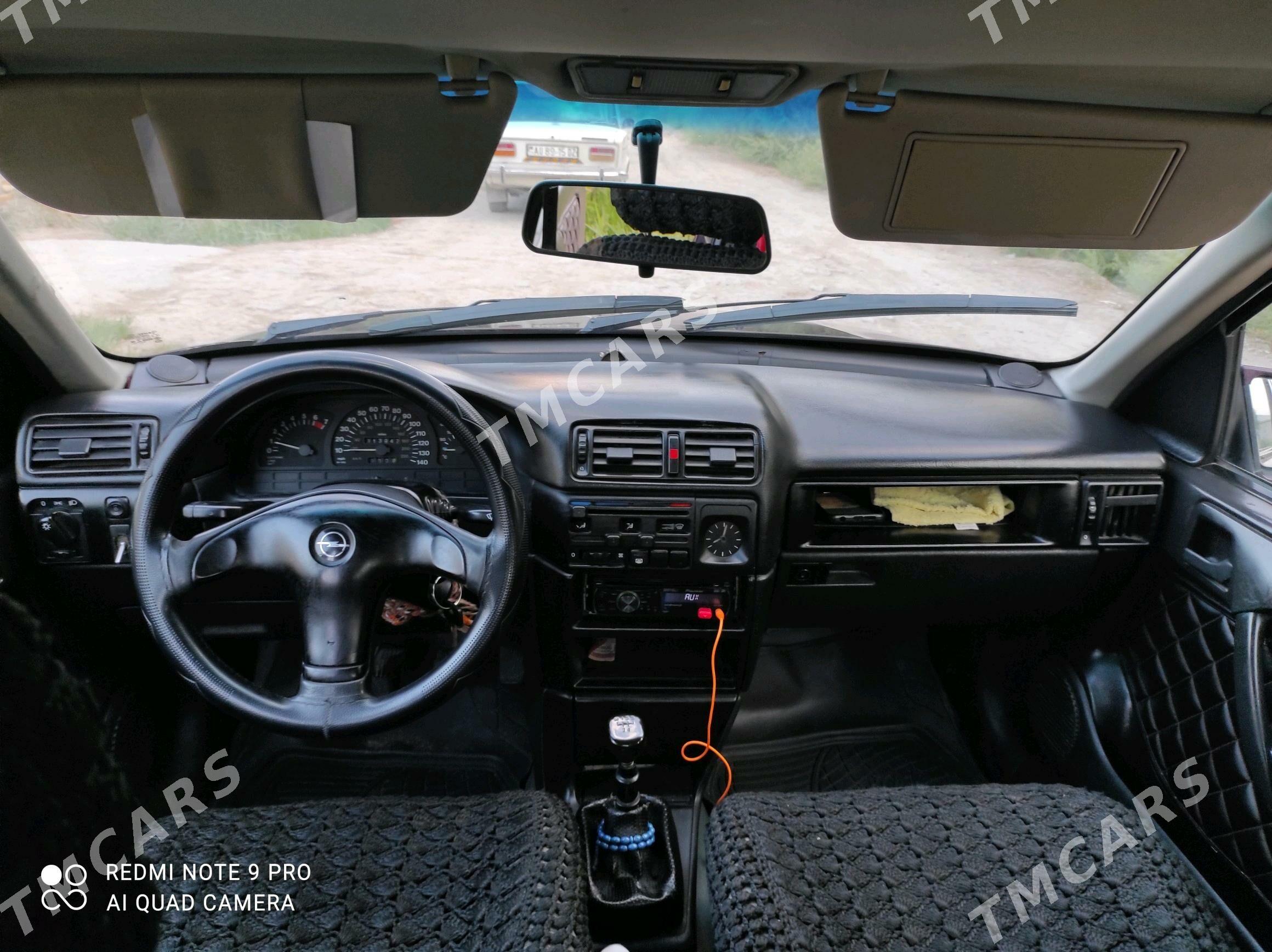 Opel Vectra 1993 - 52 000 TMT - Gurbansoltan Eje - img 9
