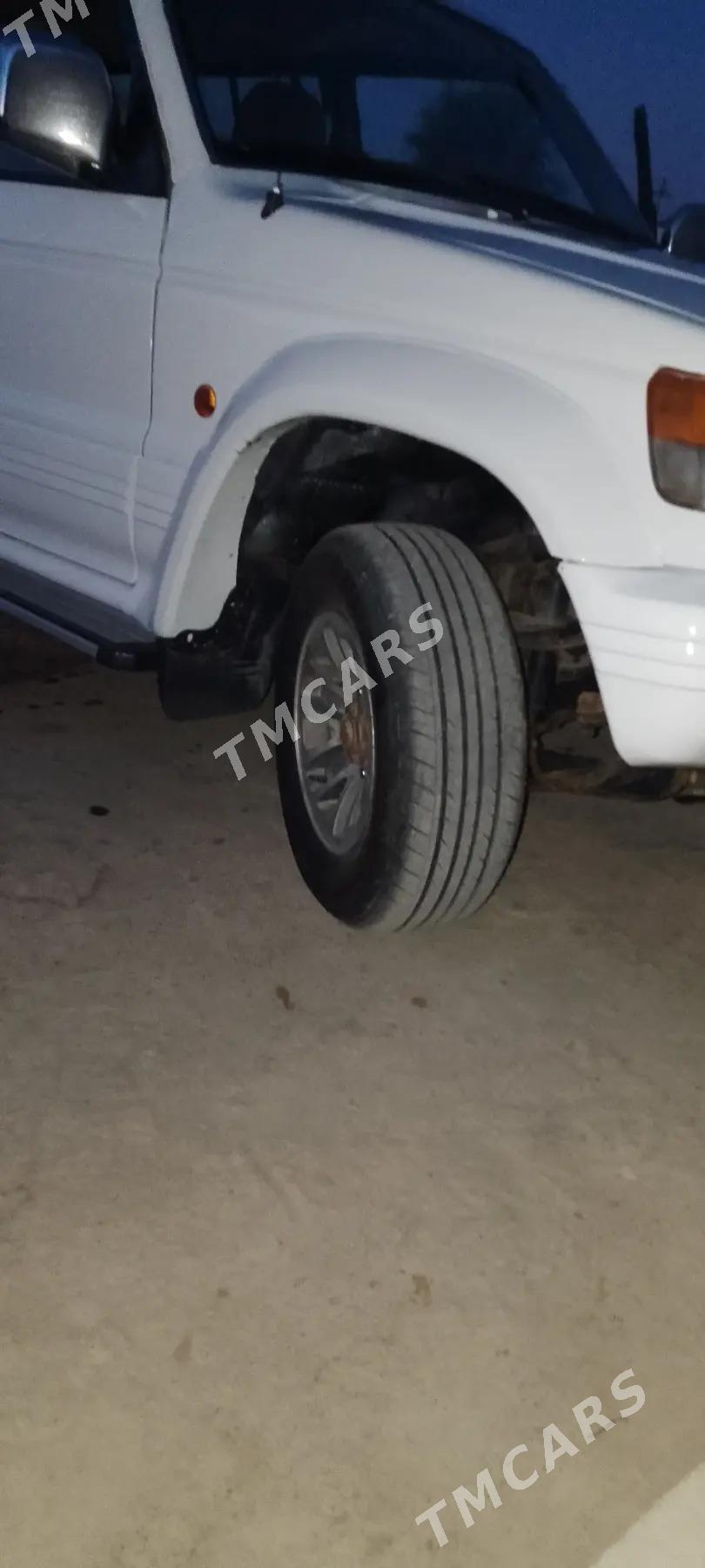 Mitsubishi Pajero 1992 - 60 000 TMT - Губадаг - img 3