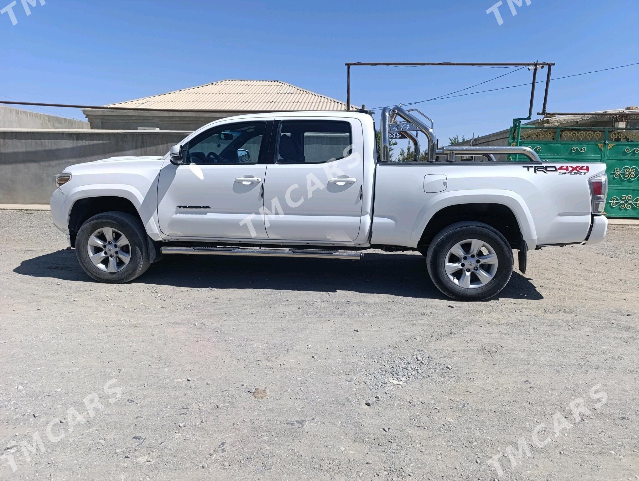 Toyota Tacoma Xtra 2017 - 420 000 TMT - Бахарден - img 4