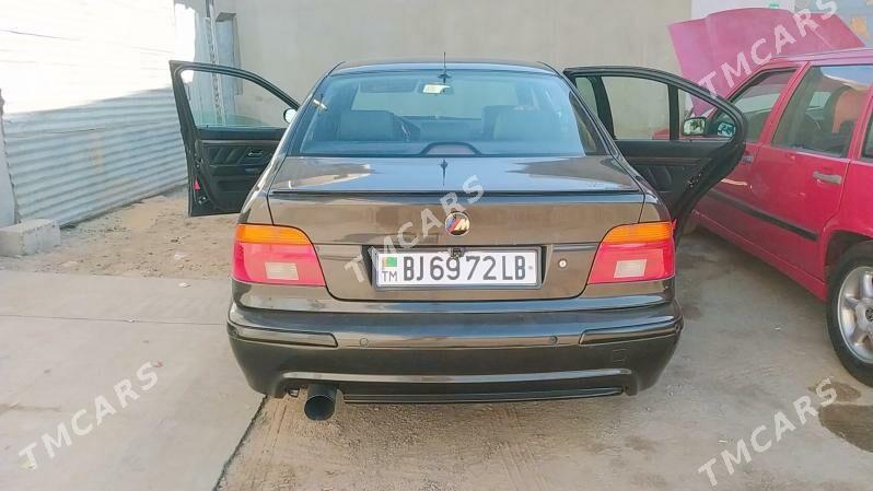 BMW 5 Series 2003 - 140 000 TMT - Туркменабат - img 2