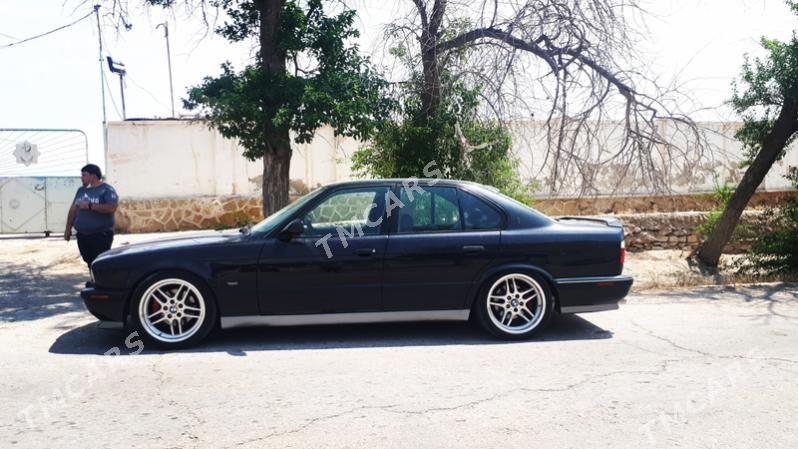 BMW E34 1995 - 140 000 TMT - Türkmenbaşy - img 9