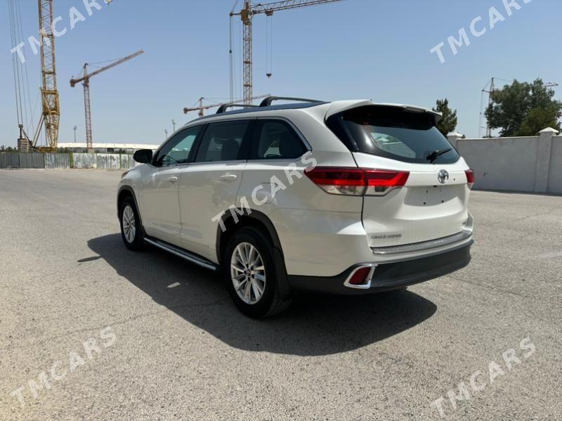 Toyota Highlander 2017 - 460 000 TMT - Мары - img 2