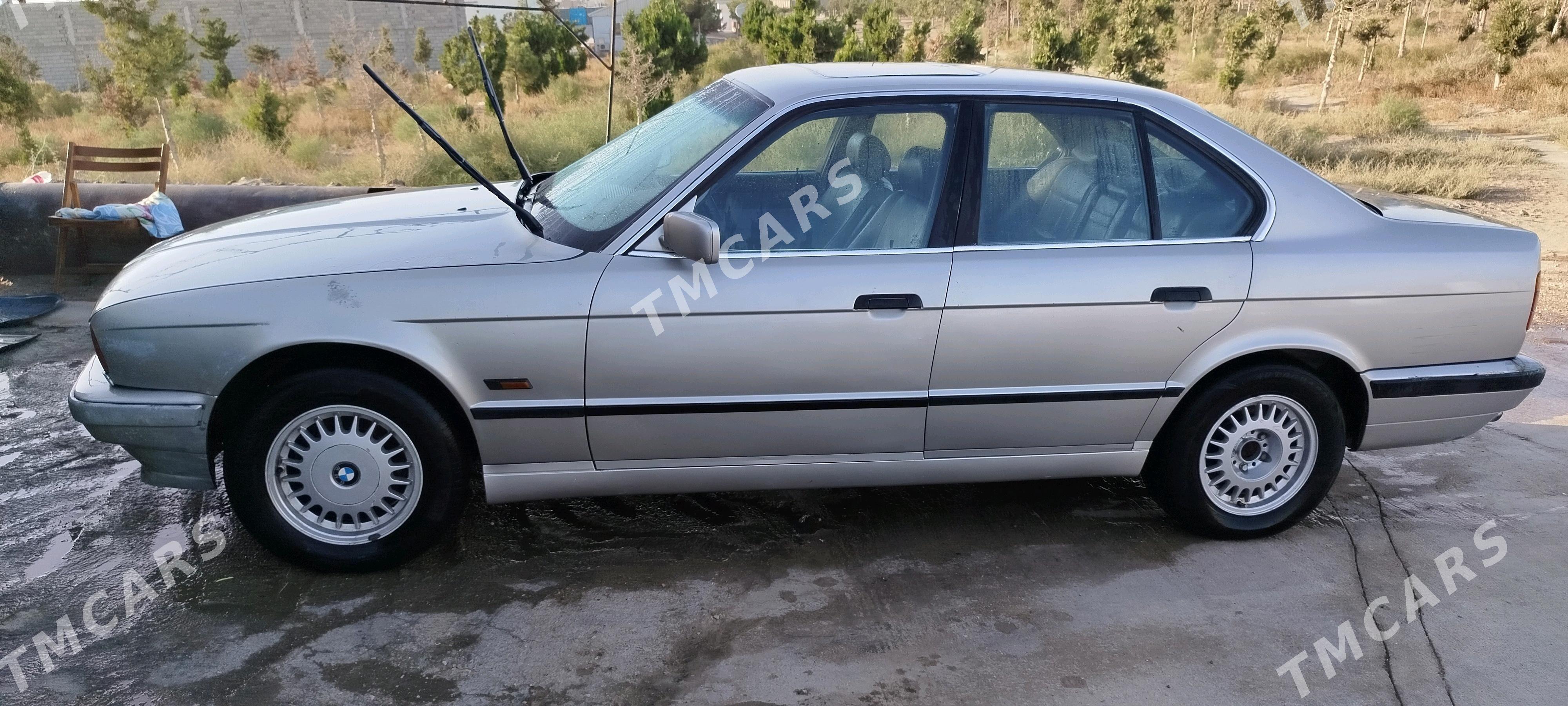 BMW 5 Series 1990 - 60 000 TMT - Хазар - img 2