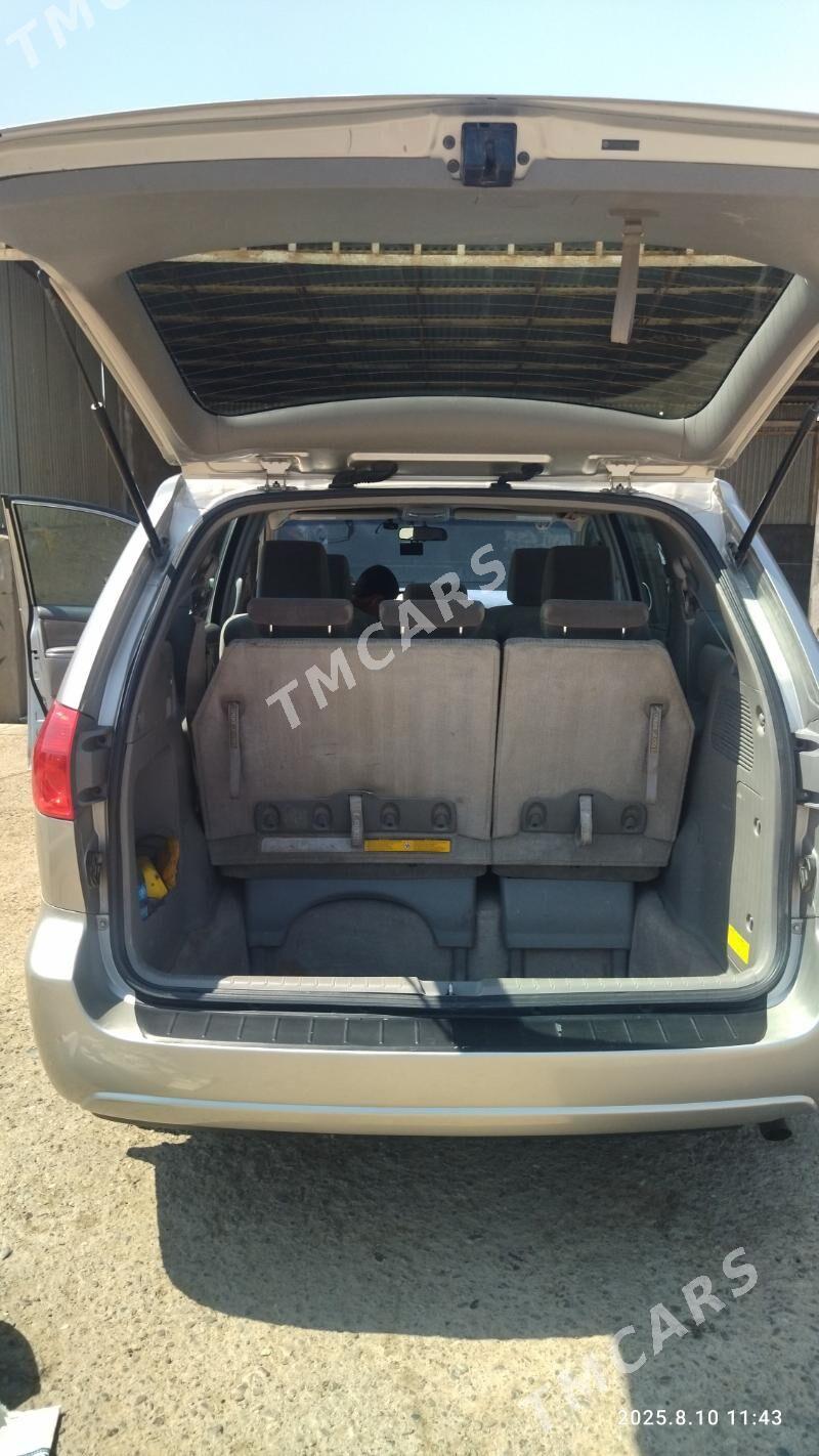 Toyota Sienna 2009 - 250 000 TMT - Mary - img 6