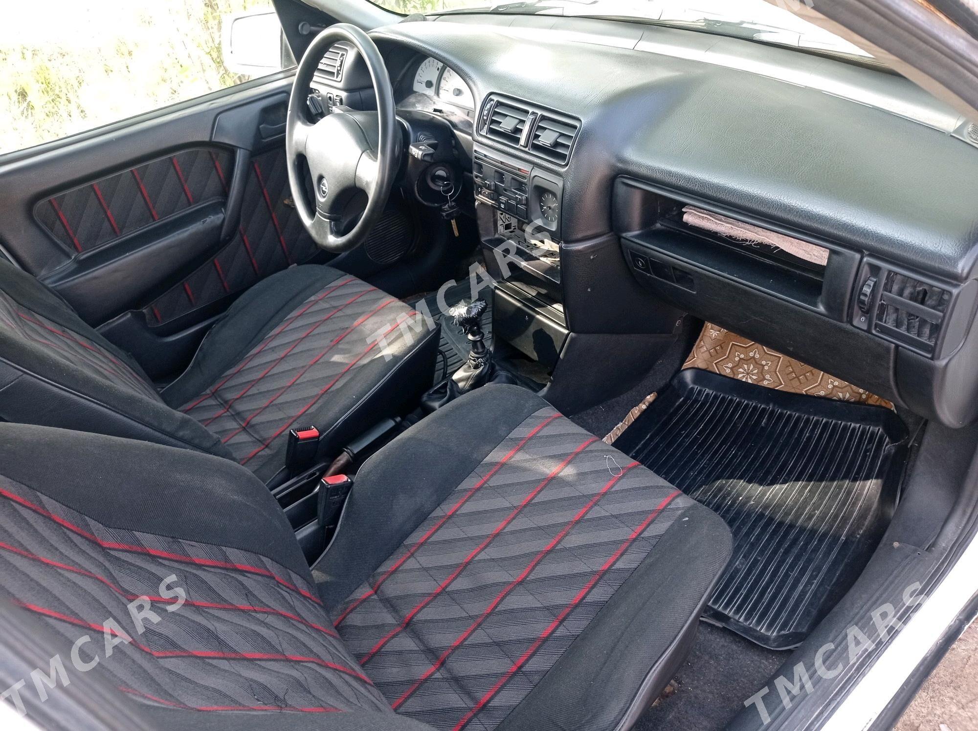 Opel Vectra 1992 - 22 000 TMT - Köneürgenç - img 4