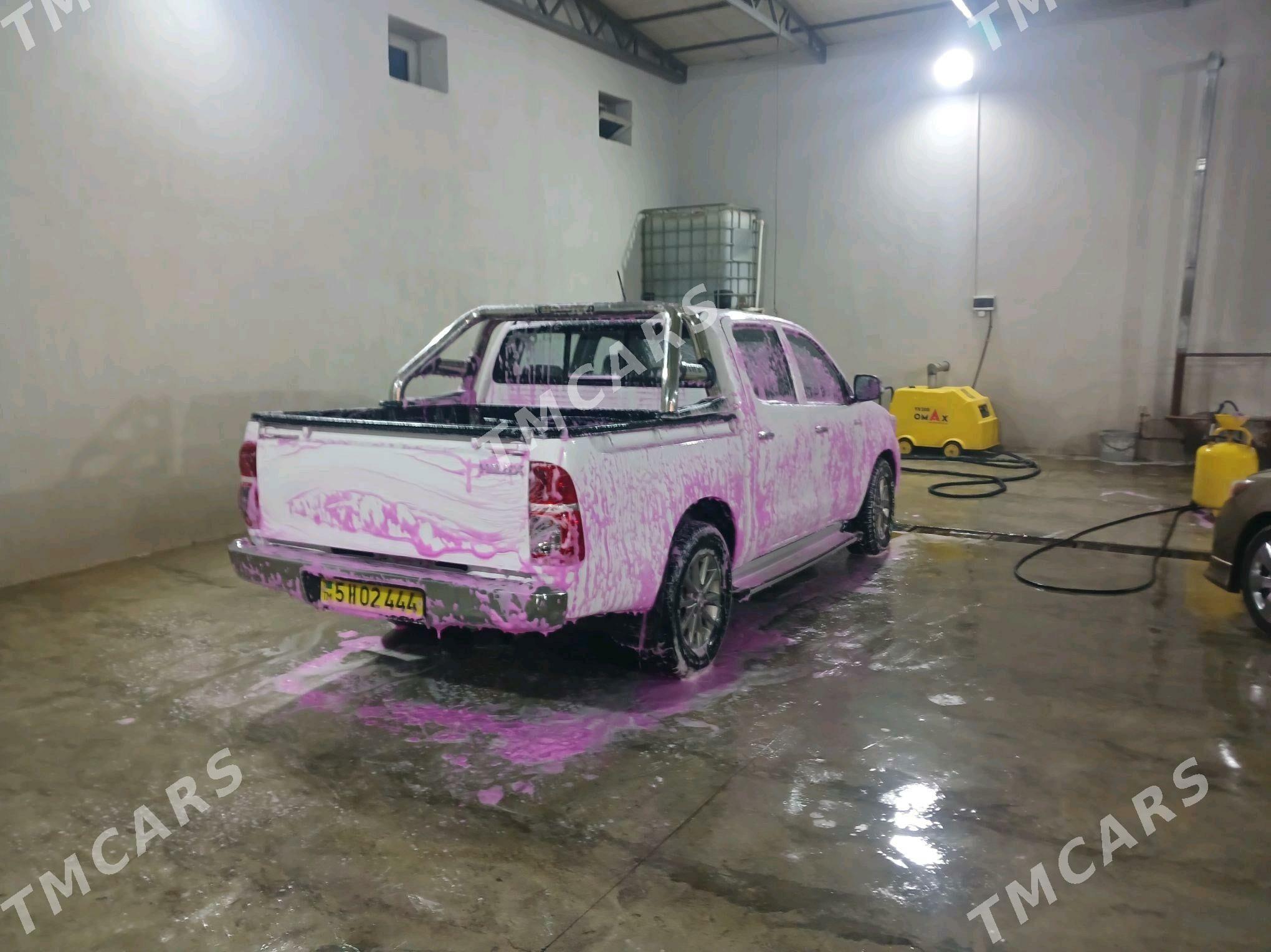 Toyota Hilux 2015 - 300 000 TMT - Сейди - img 2