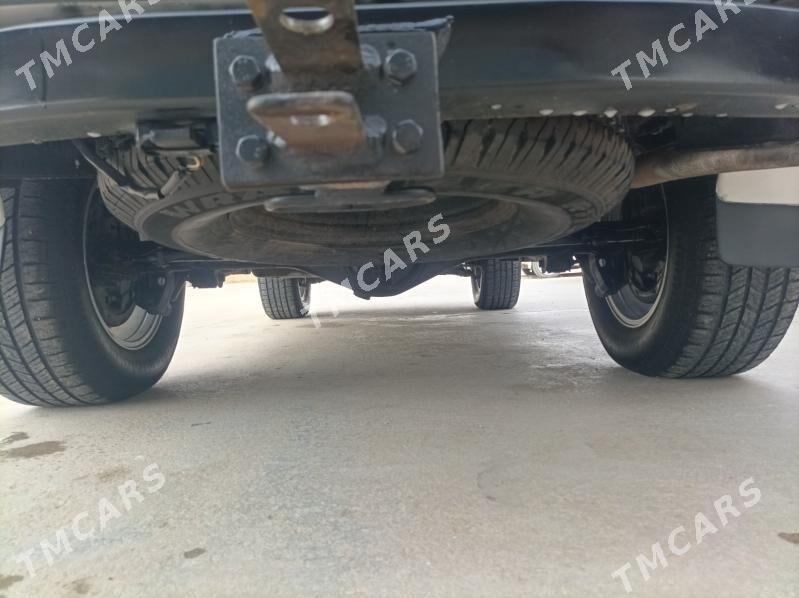 Toyota 4Runner 2001 - 190 000 TMT - Хазар - img 5