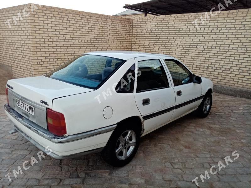 Opel Vectra 1989 - 19 000 TMT - Мары - img 4