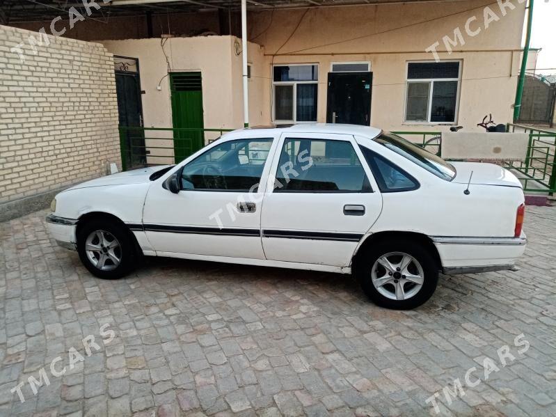 Opel Vectra 1989 - 19 000 TMT - Мары - img 9