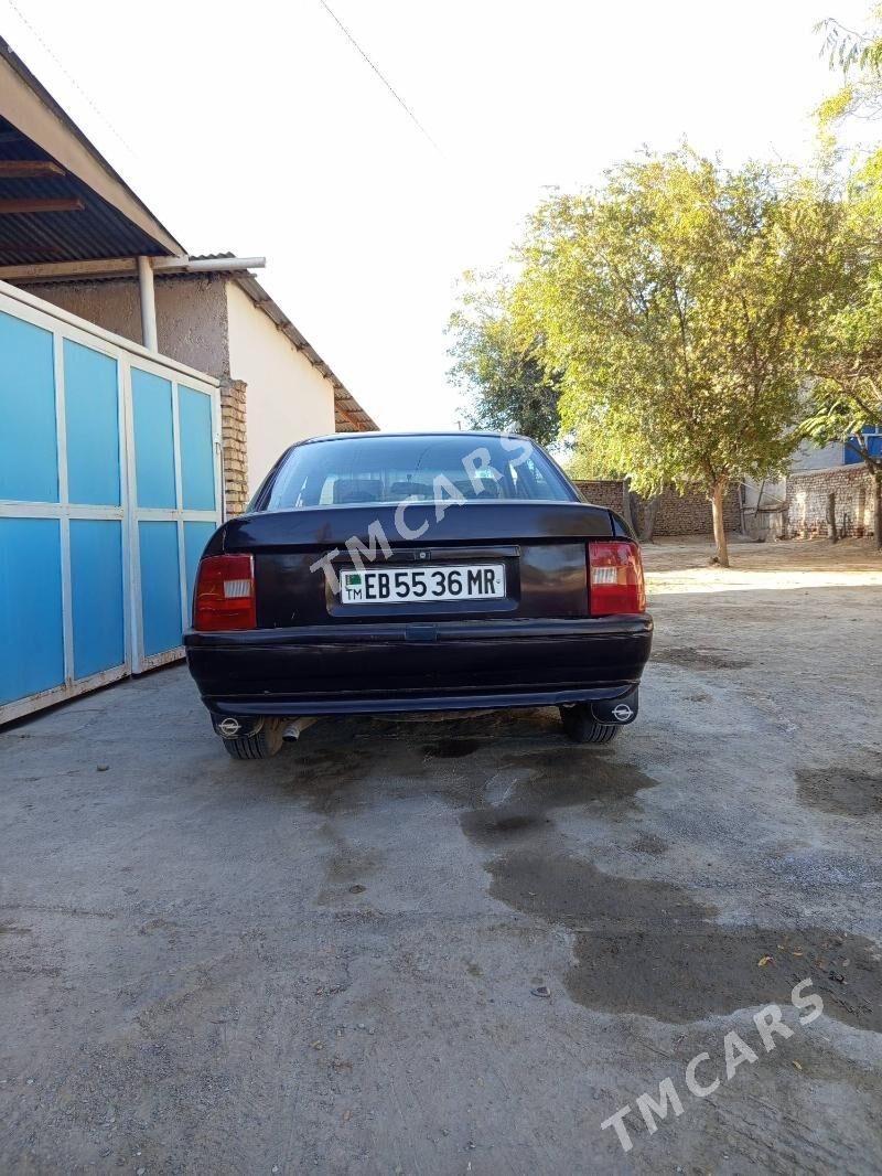 Opel Vectra 1990 - 33 000 TMT - Ýolöten - img 5