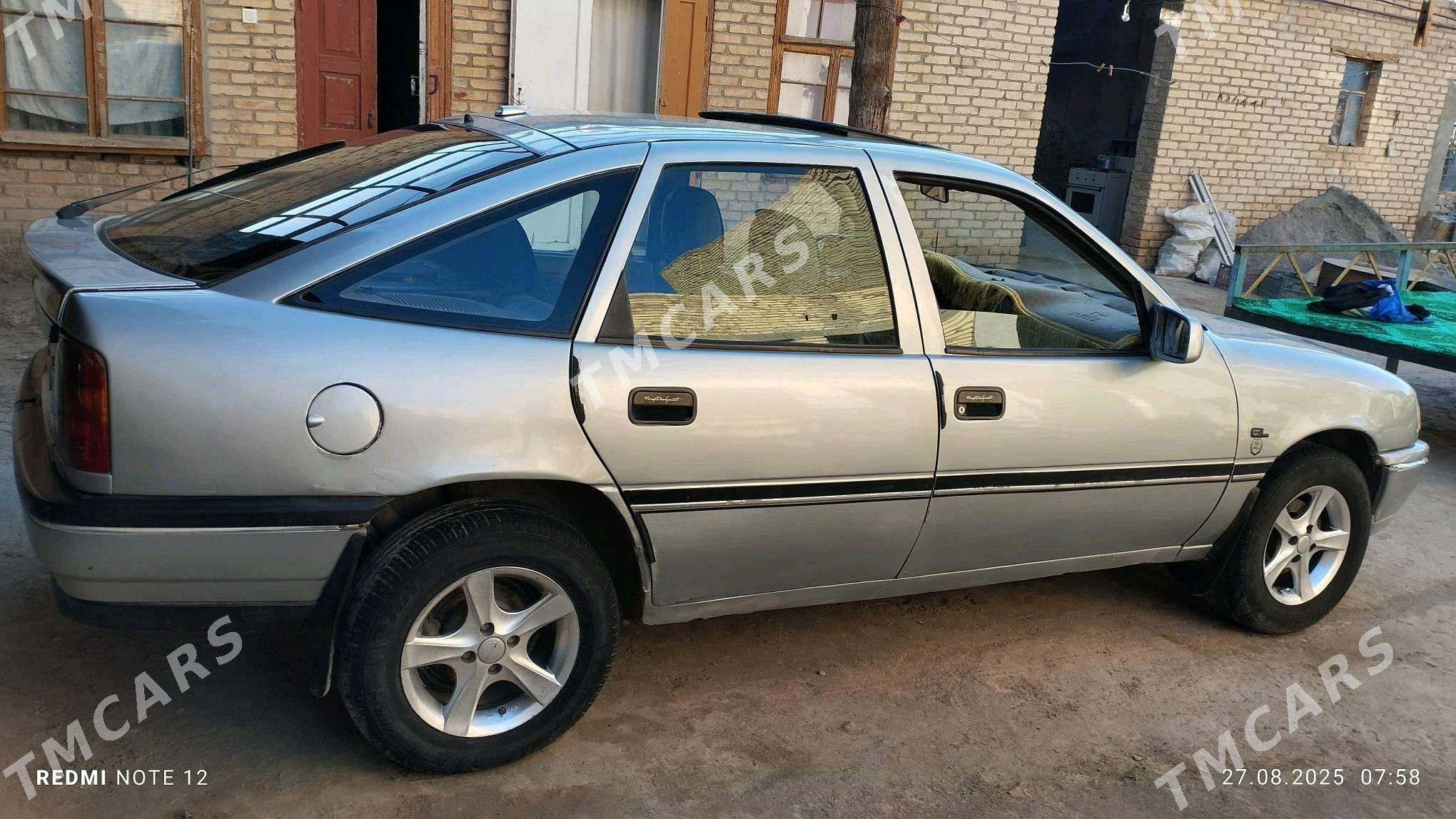 Opel Vectra 1990 - 27 000 TMT - Çärjew - img 3