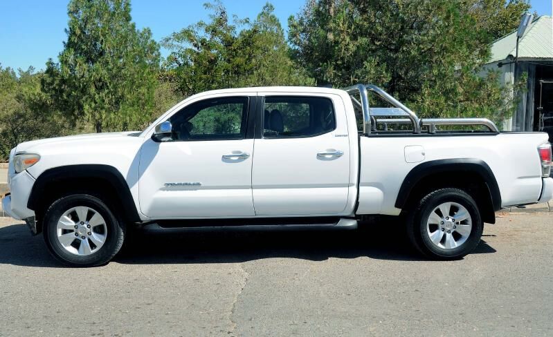 Toyota Tacoma 2017 - 335 000 TMT - Aşgabat - img 4