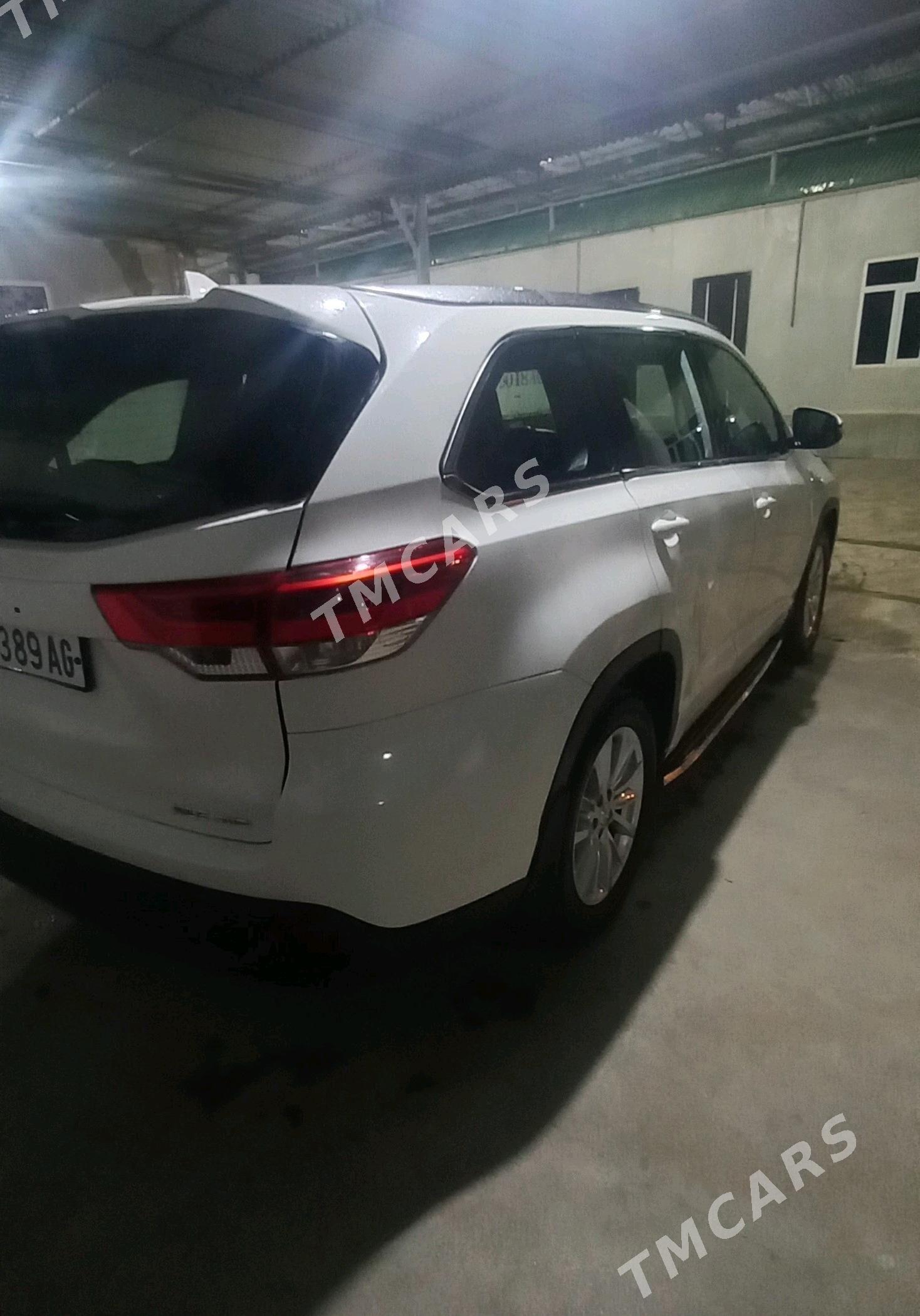 Toyota Highlander 2018 - 418 000 TMT - Ýalkym - img 2