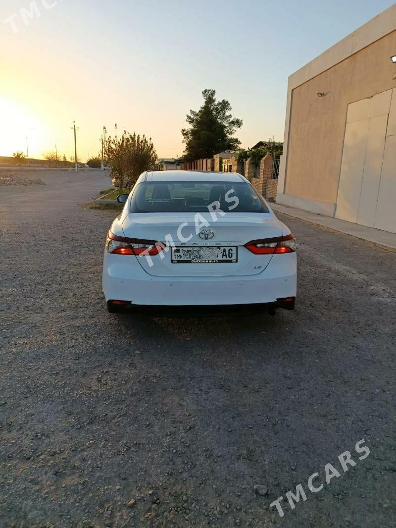 Toyota Camry 2022 - 270 000 TMT - Täze zaman - img 7