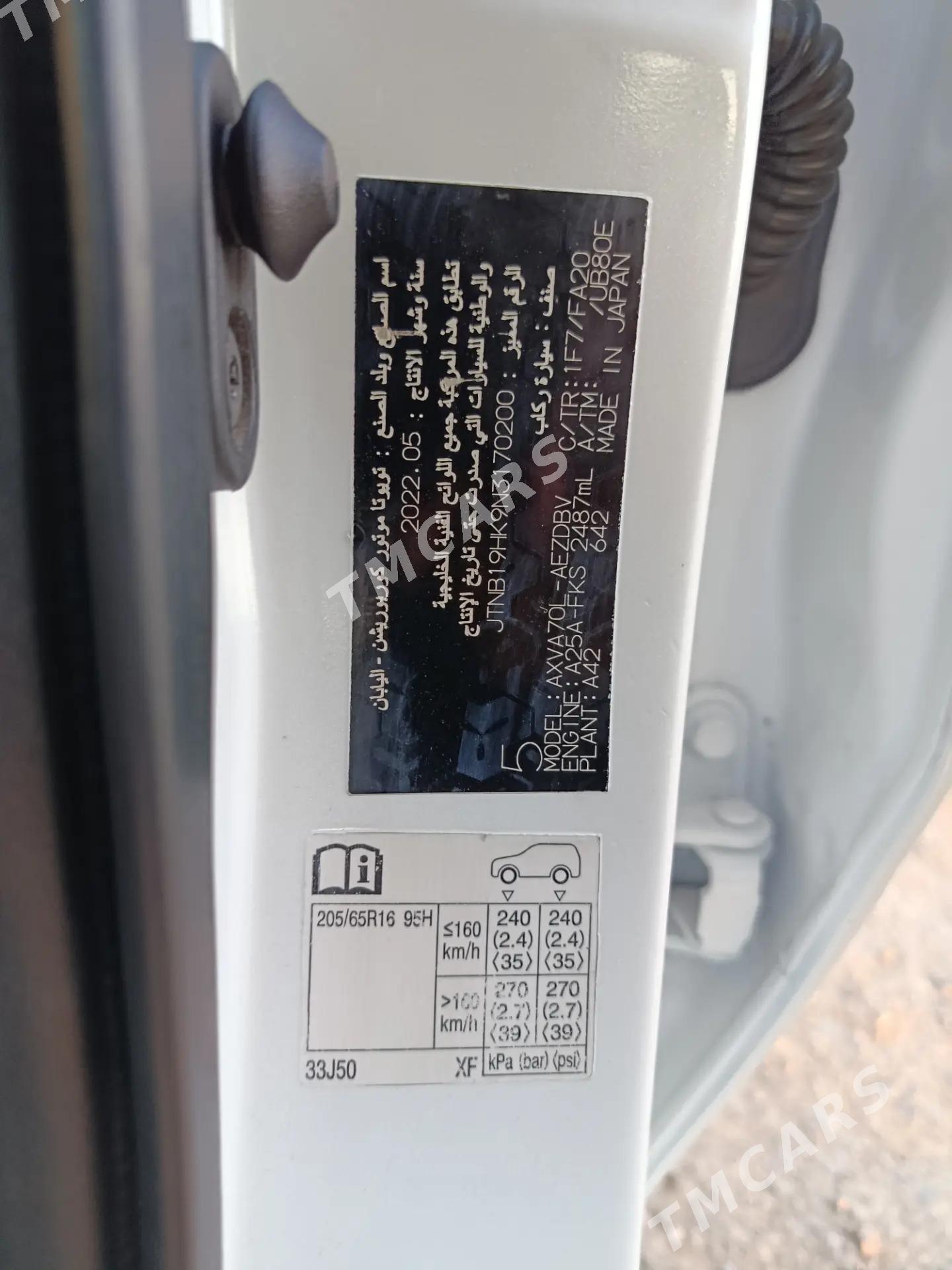 Toyota Camry 2022 - 270 000 TMT - Täze zaman - img 4