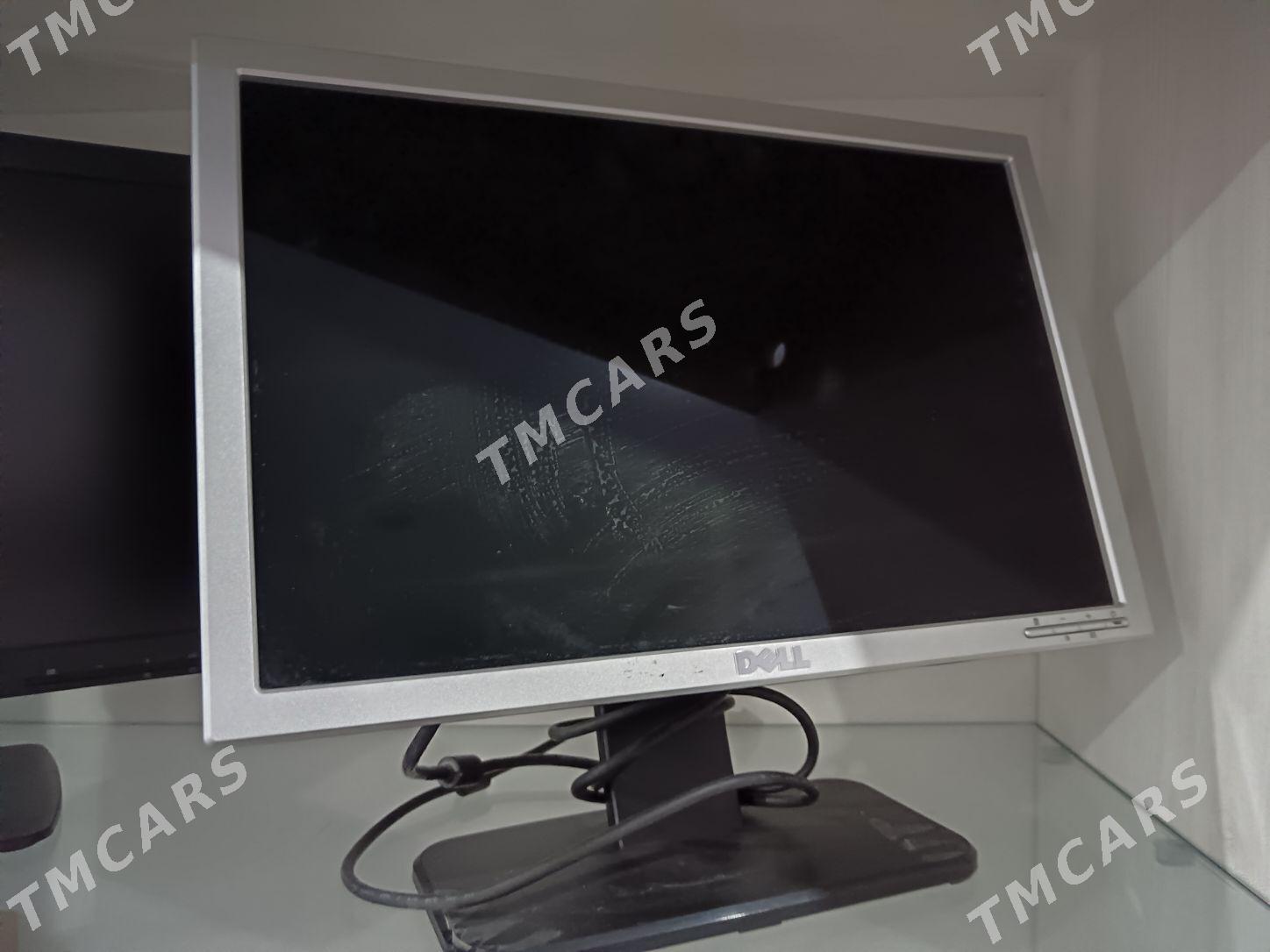 Monitör 17 lik - 30 мкр - img 2