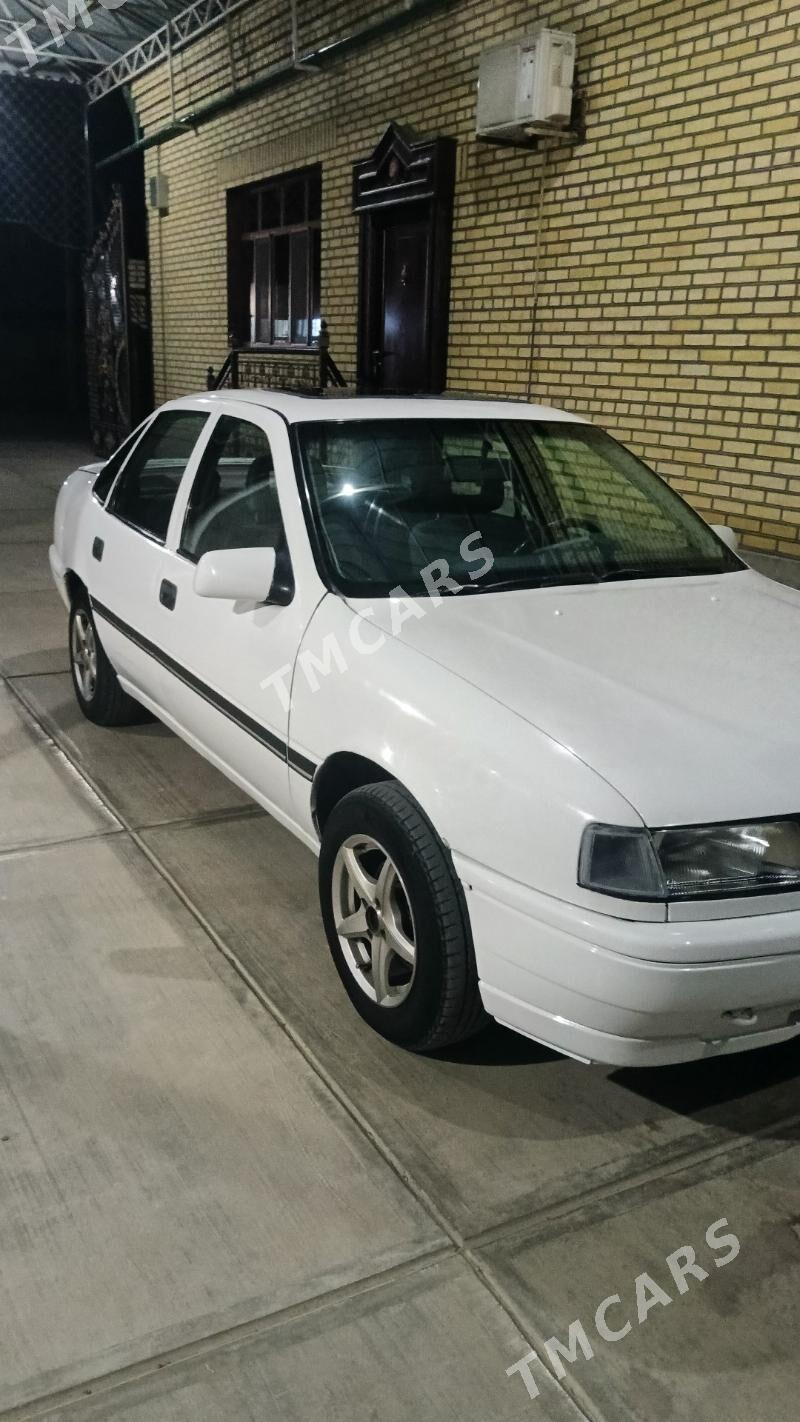 Opel Vectra 1992 - 35 000 TMT - Bäherden - img 2