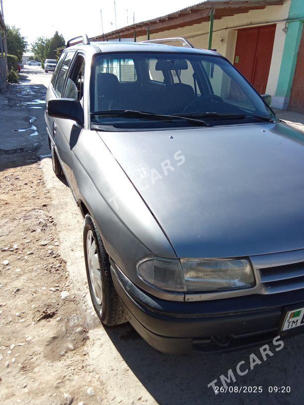 Opel Astra 1993 - 35 000 TMT - Дашогуз - img 3