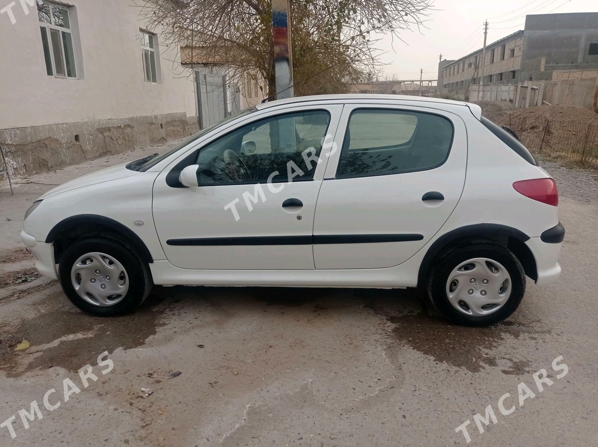 Peugeot 206 2010 - 75 000 TMT - Tejen - img 3
