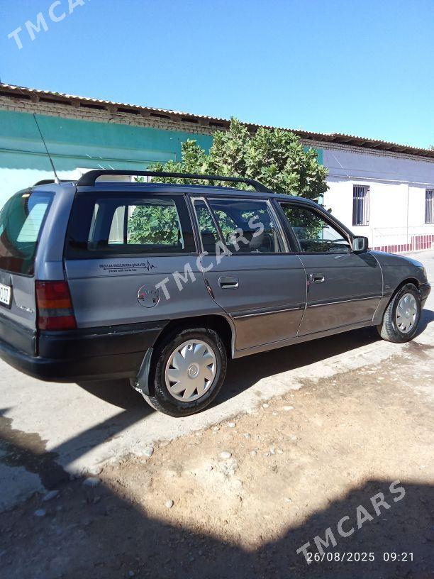 Opel Astra 1993 - 35 000 TMT - Дашогуз - img 7