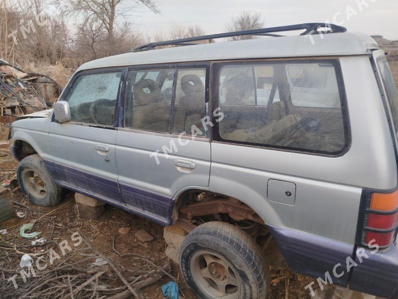 Mitsubishi Montero 1994 - 22 000 TMT - Гарабекевюл - img 4