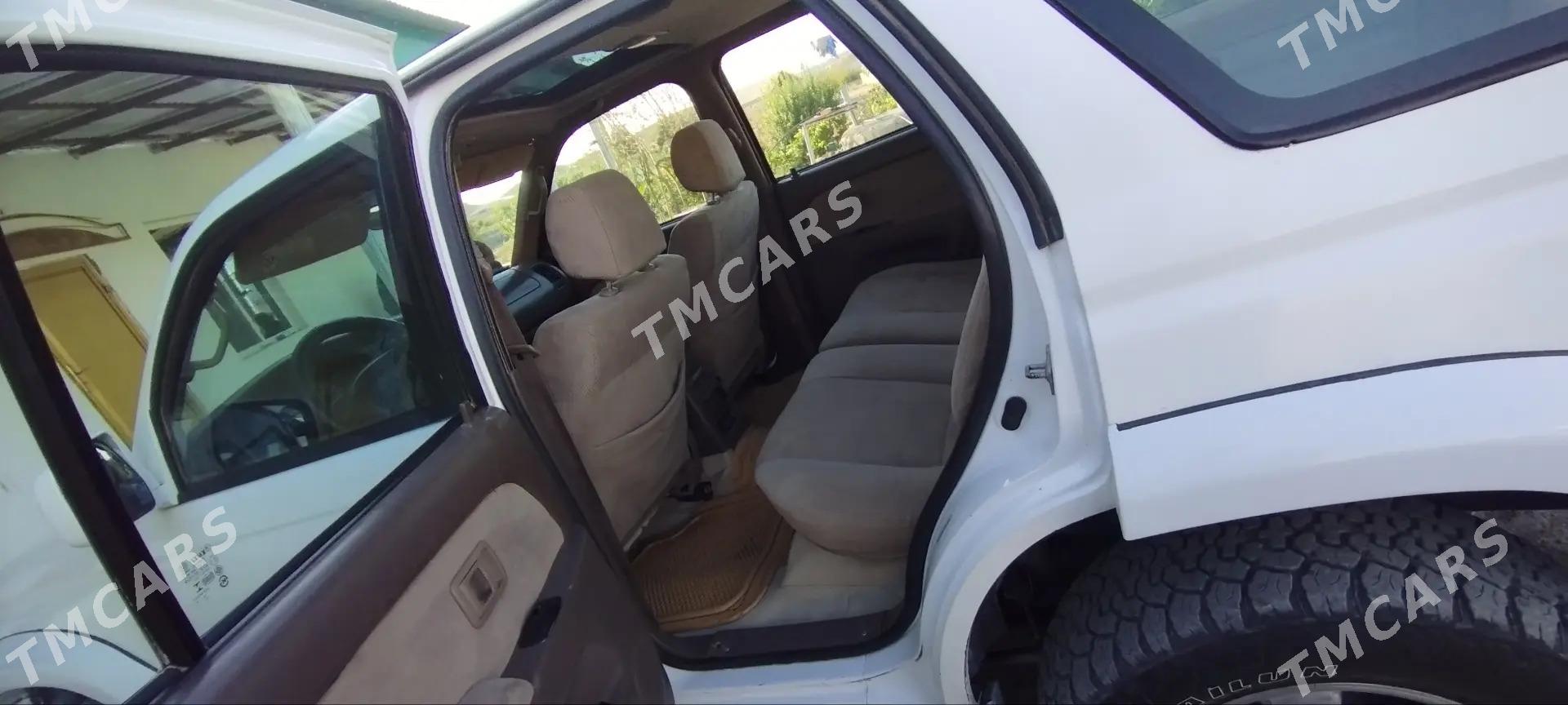 Toyota 4Runner 2002 - 190 000 TMT - Magtymguly - img 4
