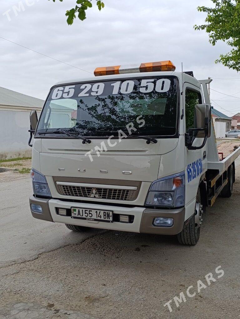 Mitsubishi Fuso 2010 - 500 000 TMT - Balkanabat - img 2