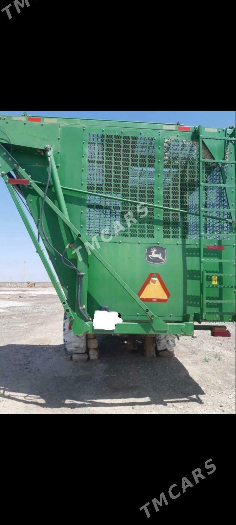 John Deere 2016 - 600 000 TMT - Türkmenabat - img 2