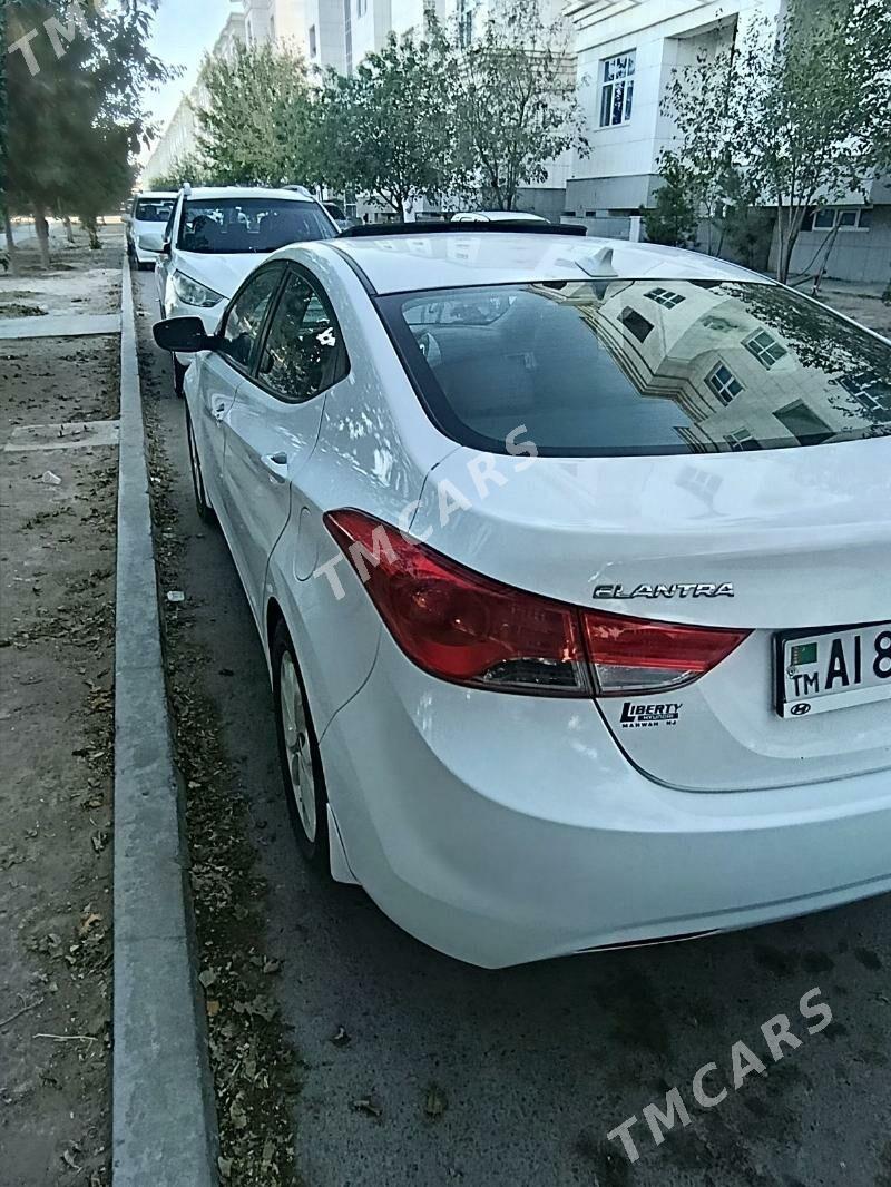 Hyundai Elantra 2011 - 152 000 TMT - Ашхабад - img 3