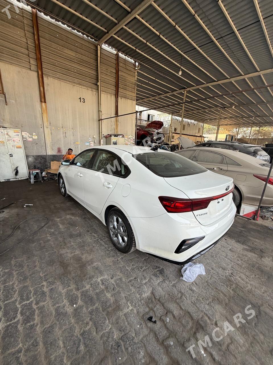 Kia Forte 2021 - 171 000 TMT - Ашхабад - img 3