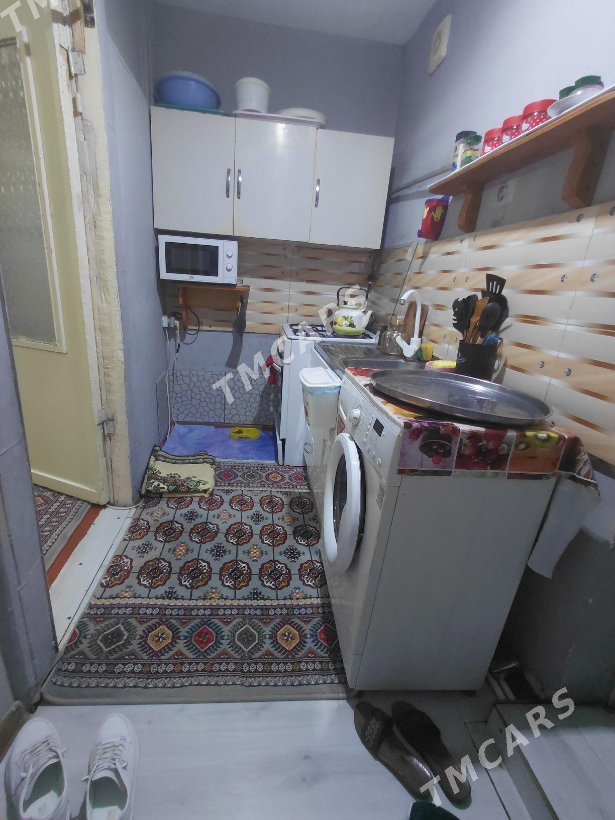 Квартира Гостинка - 4 мкр - img 3