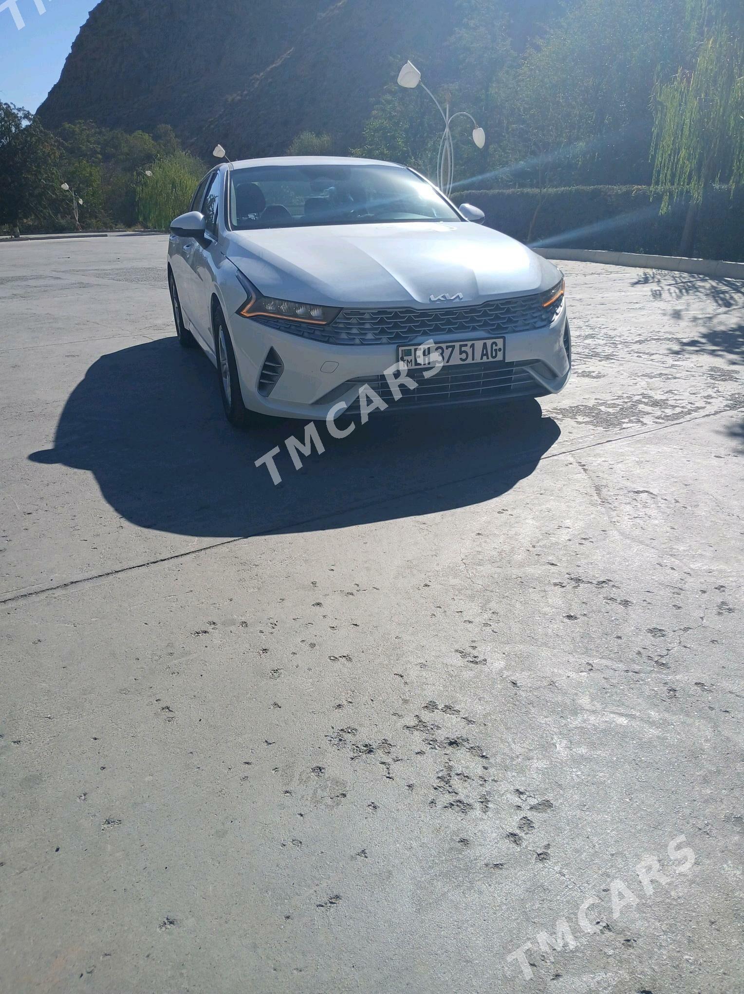 Kia K5 2022 - 270 000 TMT - Büzmeýin - img 4