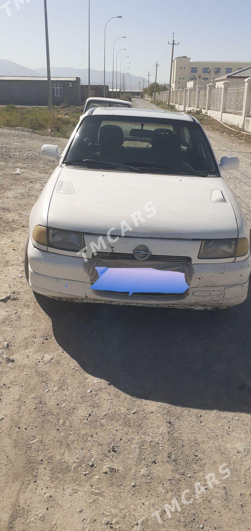 Opel Astra 1994 - 24 000 TMT - Bäherden - img 2