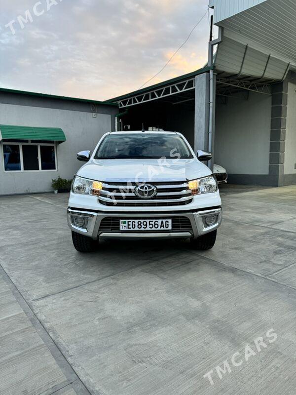 Toyota Hilux 2022 - 460 000 TMT - Aşgabat - img 4