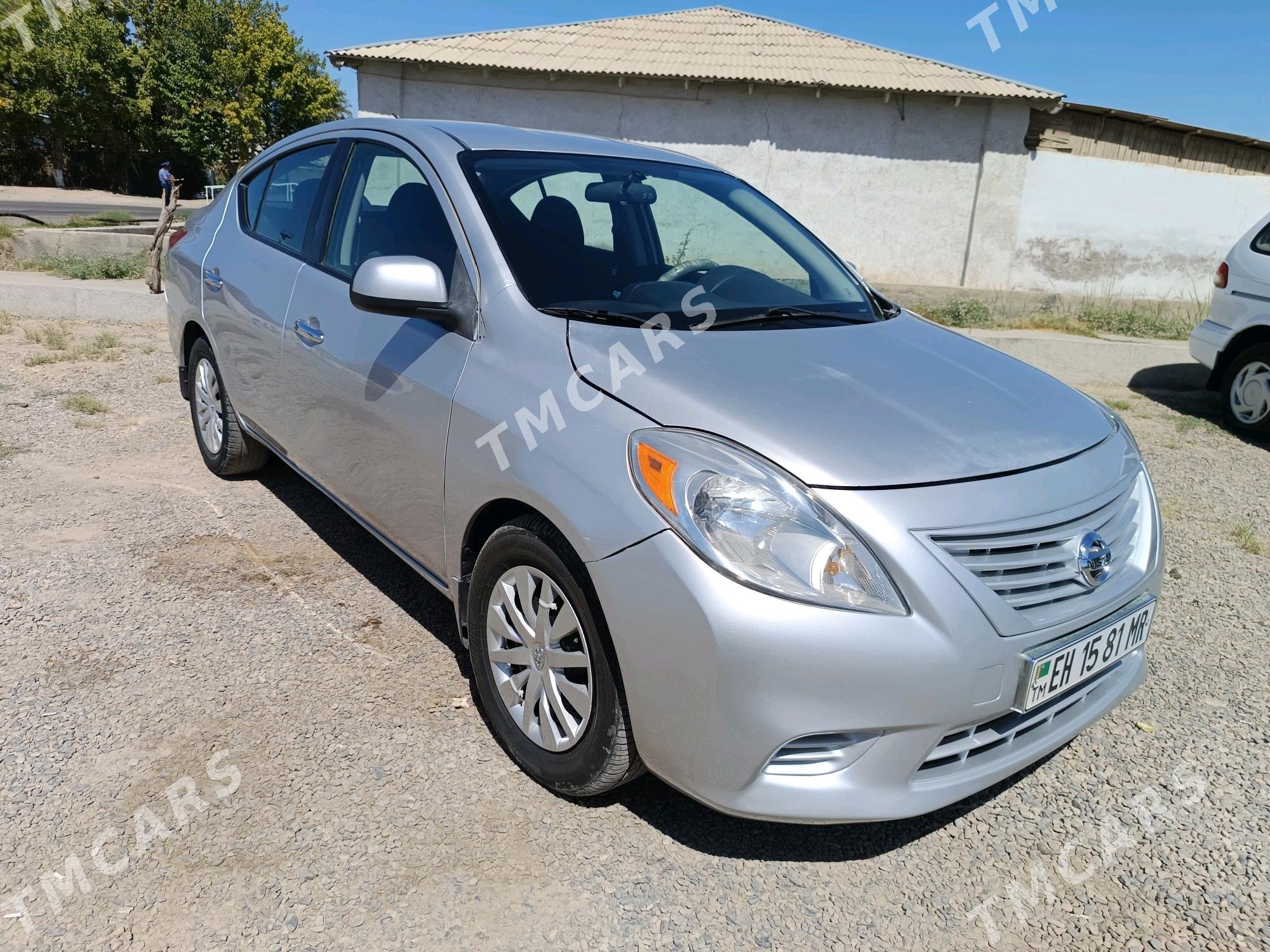 Nissan Versa 2012 - 100 000 TMT - Mary - img 2