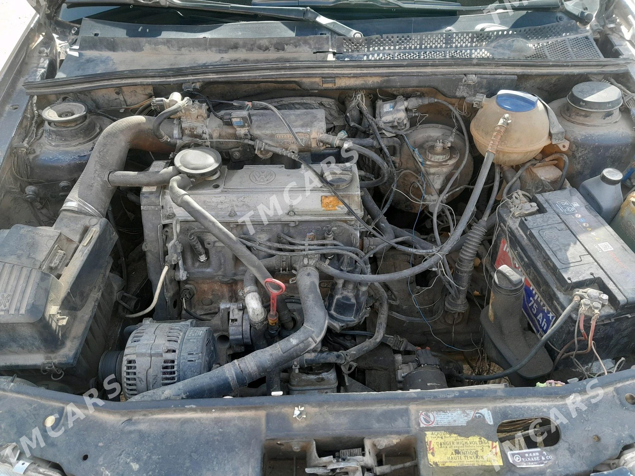 Volkswagen Passat 1992 - 30 000 TMT - Дянев - img 7