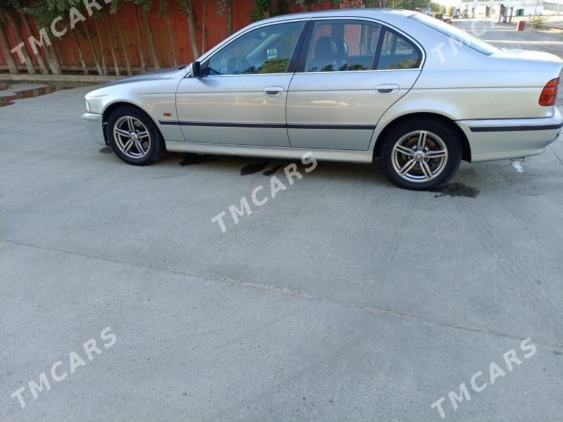 BMW 528 1996 - 90 000 TMT - Теджен - img 3