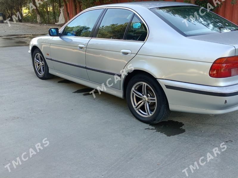 BMW 528 1996 - 90 000 TMT - Теджен - img 4