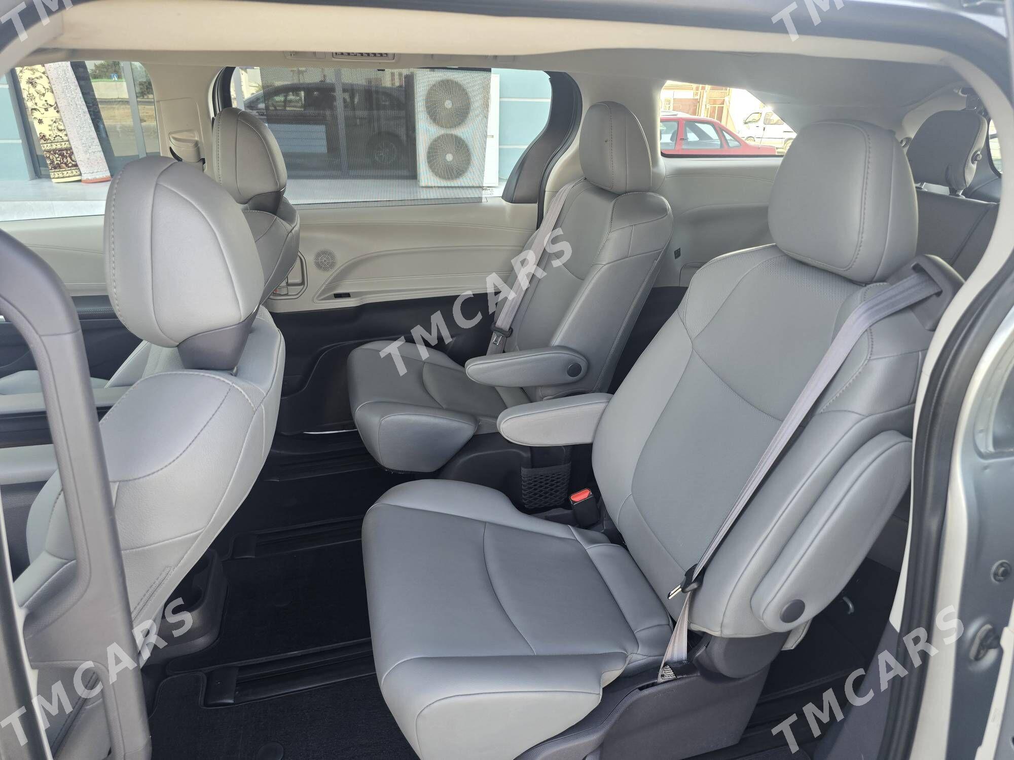 Toyota Sienna 2021 - 460 000 TMT - Мары - img 2