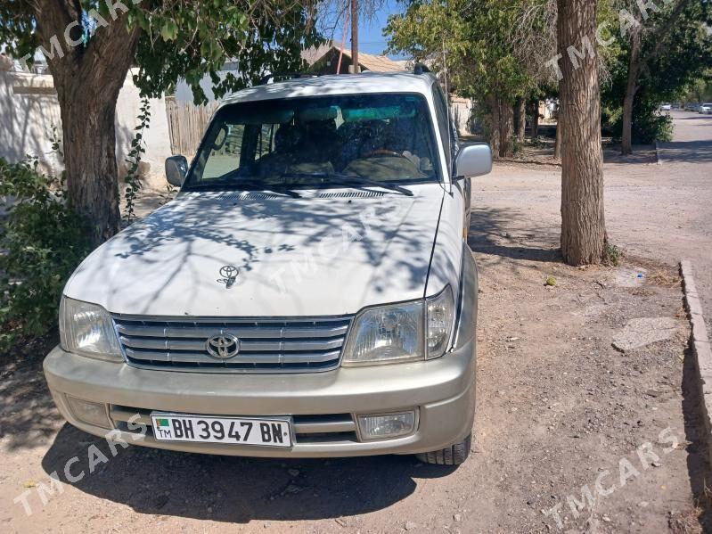 Toyota Land Cruiser Prado 2001 - 190 000 TMT - Balkanabat - img 2