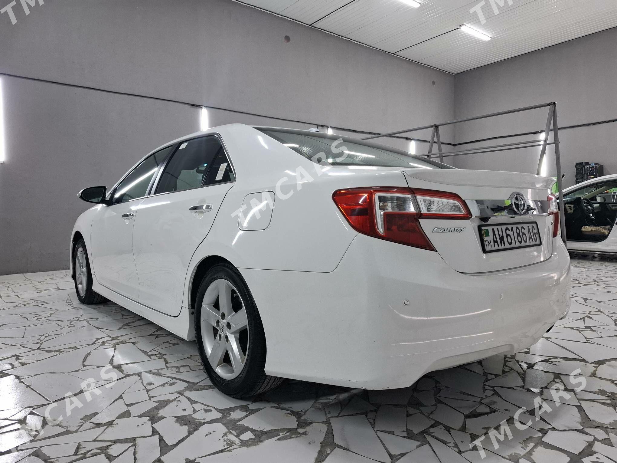 Toyota Camry 2012 - 237 000 TMT - Ашхабад - img 4