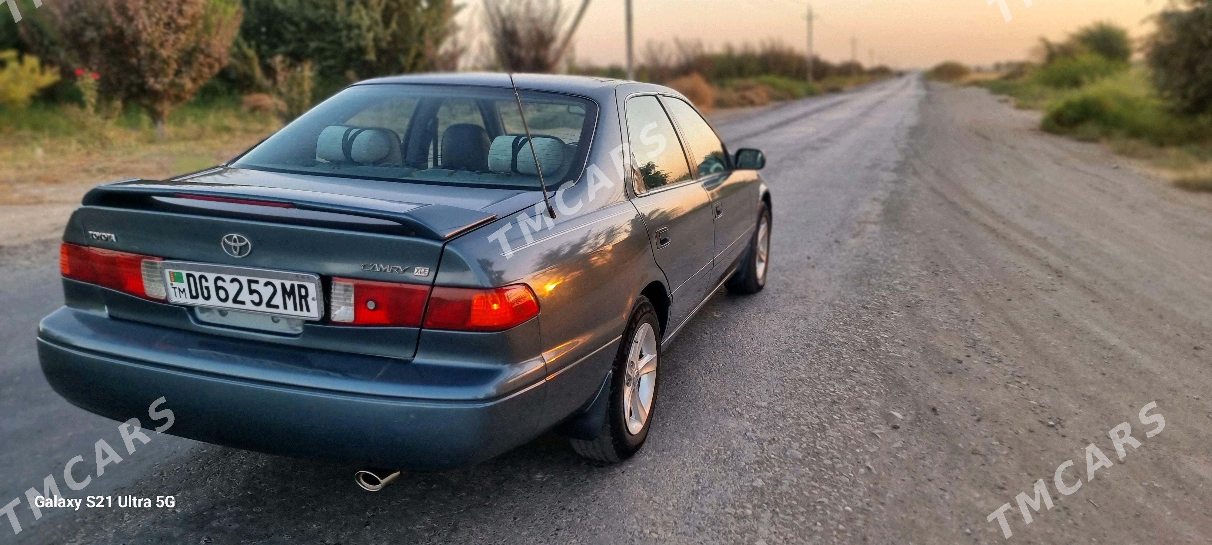 Toyota Camry 2000 - 136 000 TMT - Байрамали - img 5