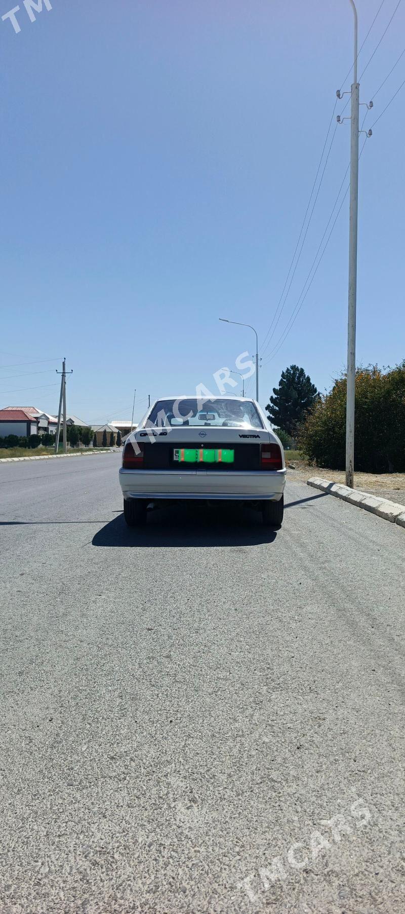 Opel Vectra 1990 - 35 000 TMT - Бахарден - img 6
