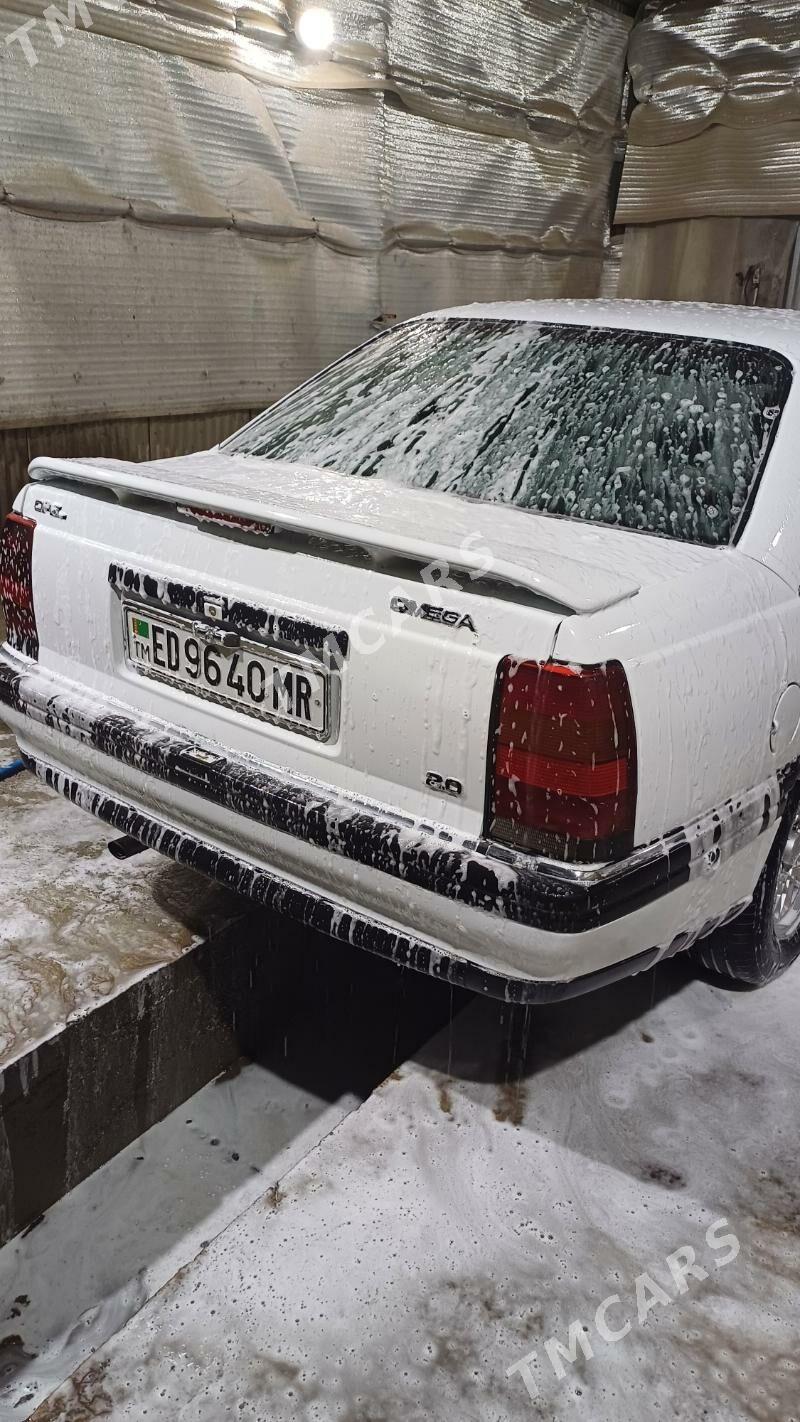 Opel Omega 1991 - 40 000 TMT - Мары - img 3